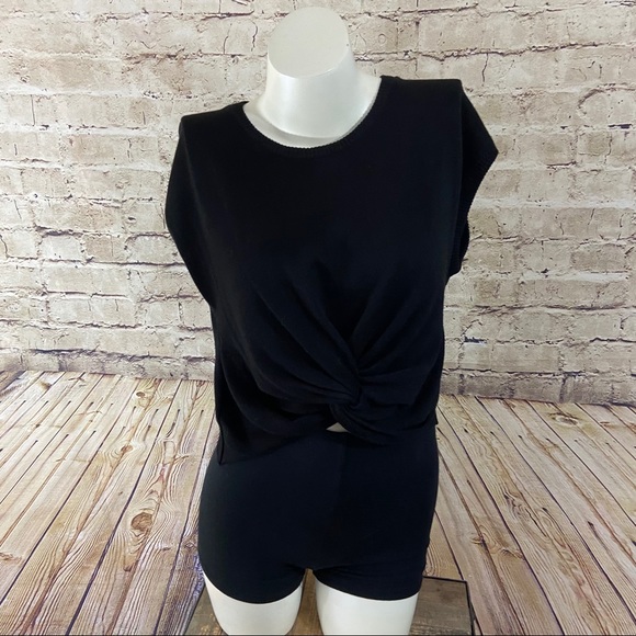 Black short sleeve tie front top size small - Picture 4 of 11
